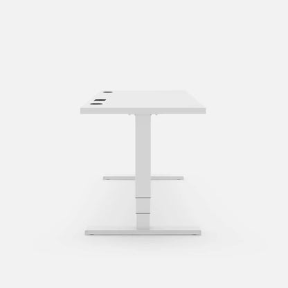 Elements Solid 2000 aus Schreibtisch von Actiforce | Tischwelt24.de