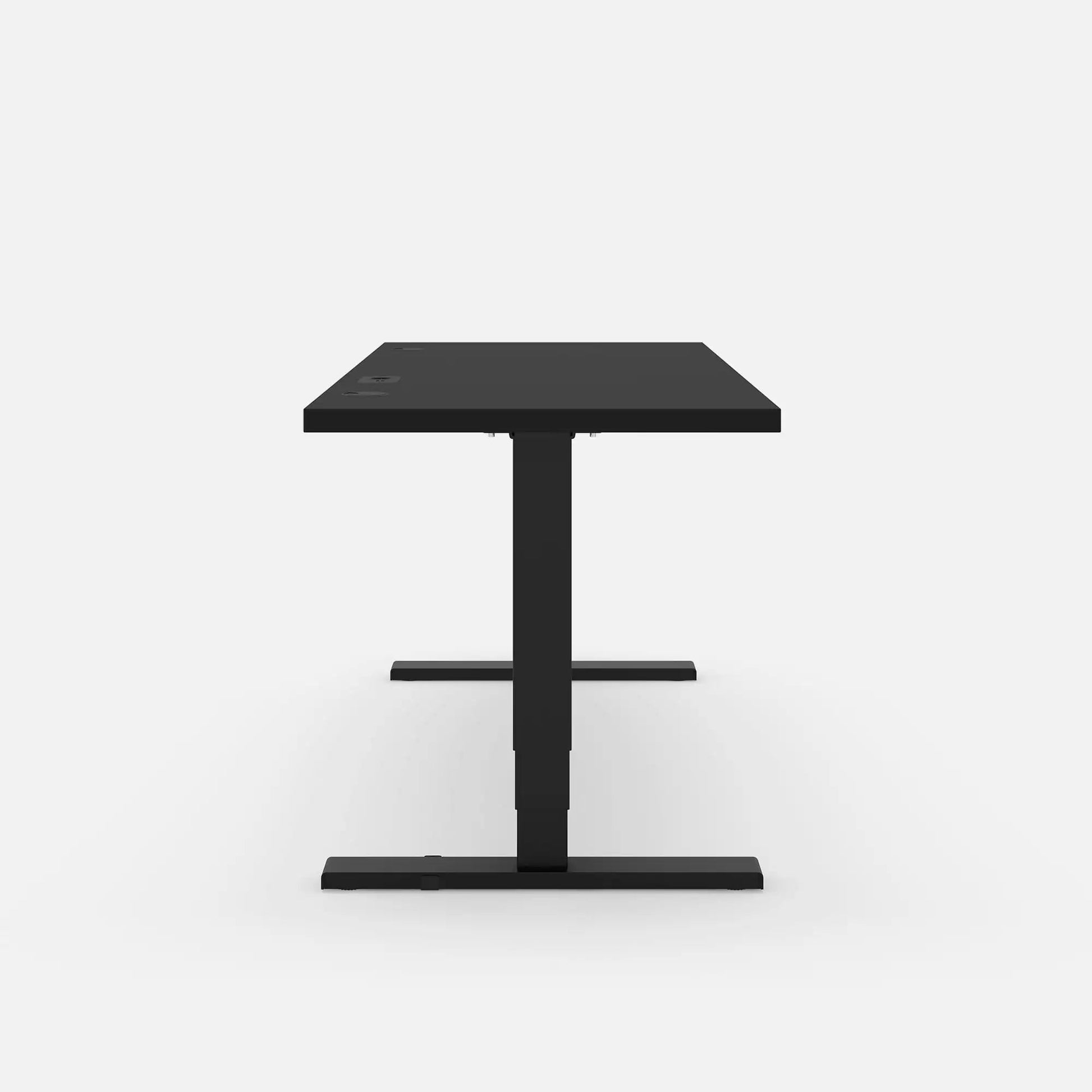 Elements Solid 2000 aus Schreibtisch von Actiforce | Tischwelt24.de