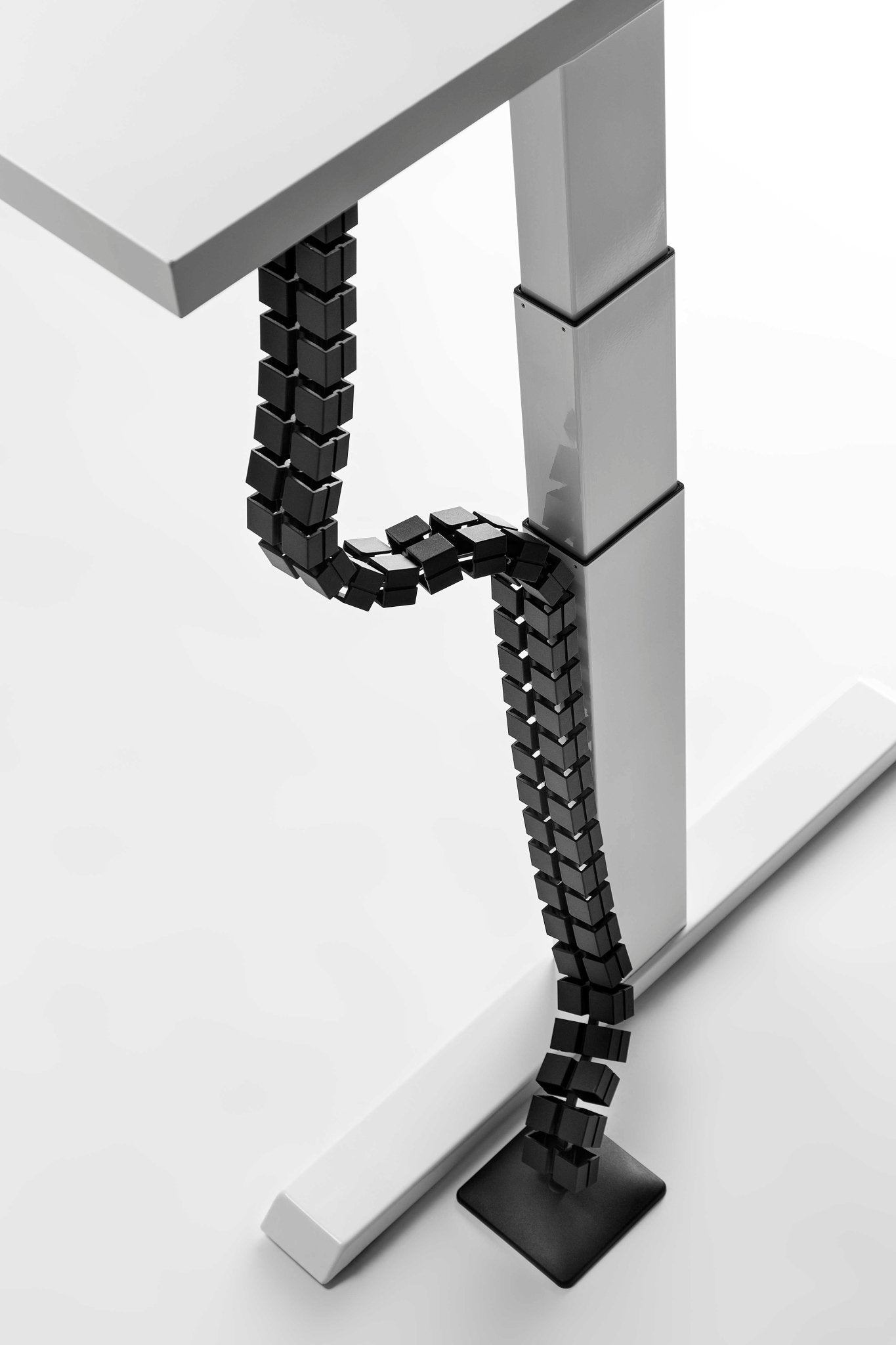 Kabelkette Slim aus Kabelmanagement von Actiforce | Tischwelt24.de
